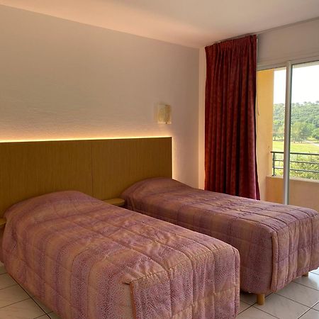 Bienvenue Au Golf De Nimes Vacquerolles Appartement Buitenkant foto