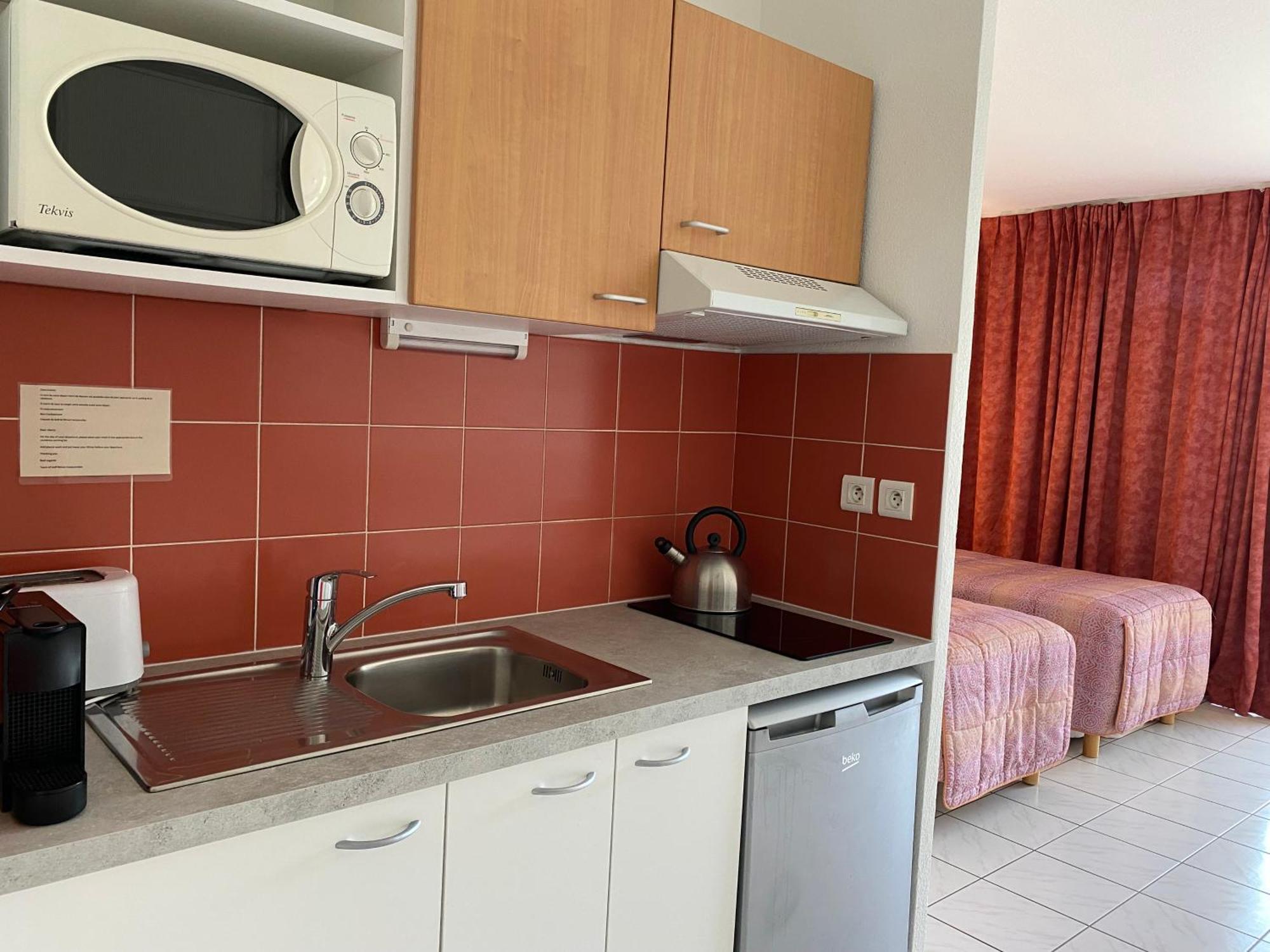 Bienvenue Au Golf De Nimes Vacquerolles Appartement Buitenkant foto