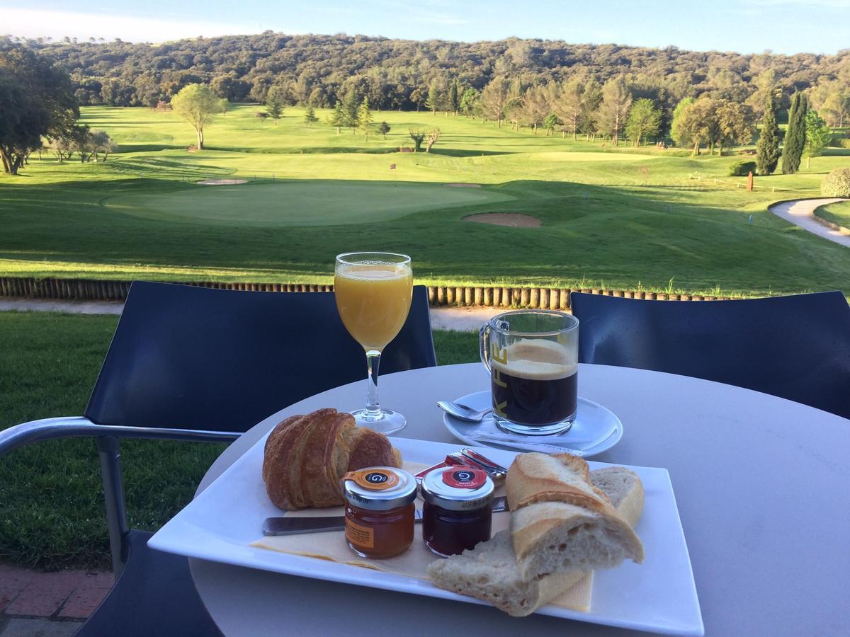 Bienvenue Au Golf De Nimes Vacquerolles Appartement Buitenkant foto